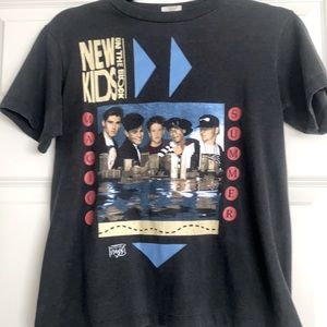 vintage anew Kids on the Block T-shirt AUTHENTIC